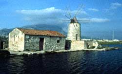 Windm&uuml;hle bei Trapani